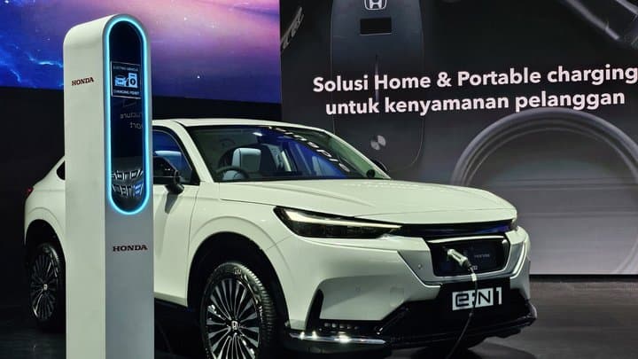 Honda HR-V Listrik Disewakan Rp22 Juta per Bulan, Kemahalan Gak? Honda HR-V Listrik Disewakan Rp22 Juta per Bulan, Kemahalan Gak?