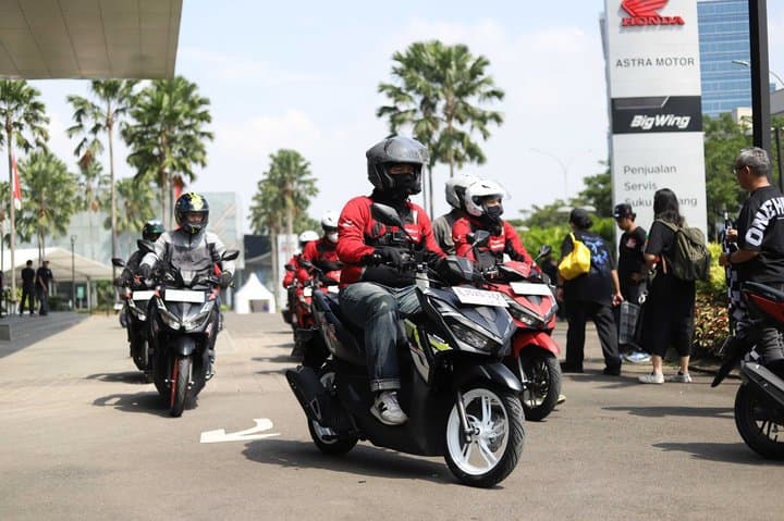 Test Ride Honda Vario 125 Street: Setang Telanjang Lebih Enak Dipakai? Test Ride Honda Vario 125 Street: Setang Telanjang Lebih Enak Dipakai?