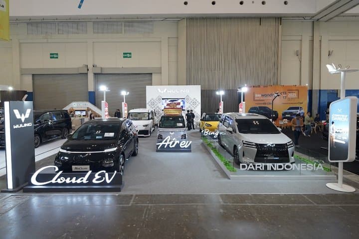 Wuling Tebar Program Penjualan di Ajang BNI wondrX 2025 Wuling Tebar Program Penjualan di Ajang BNI wondrX 2025