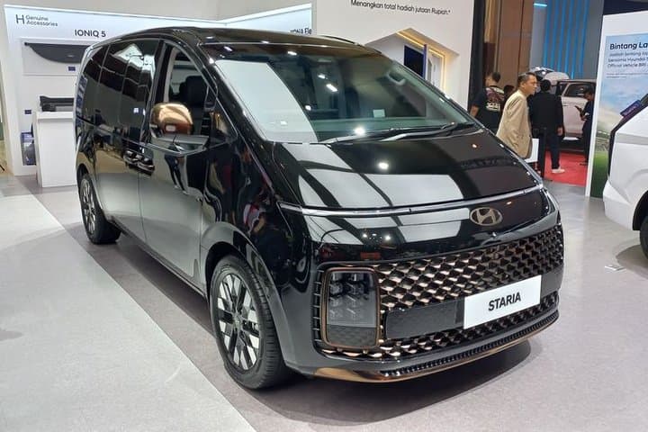 Hyundai Staria Varian Baru Dirilis: Muat Banyak, Harga Lebih Murah Hyundai Staria Varian Baru Dirilis: Muat Banyak, Harga Lebih Murah