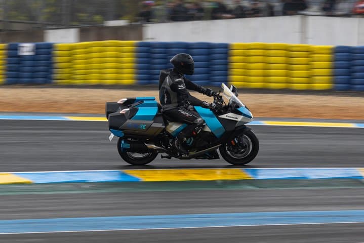 Motor Hidrogen Kawasaki Ninja H2 HySE Diuji Coba di Le Mans Motor Hidrogen Kawasaki Ninja H2 HySE Diuji Coba di Le Mans