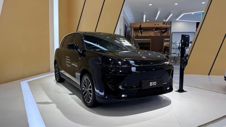 GIIAS 2026: Leapmotor B10 Hadir, Mobil China Rasa Eropa? GIIAS 2026: Leapmotor B10 Hadir, Mobil China Rasa Eropa?