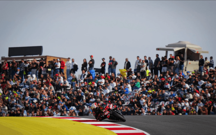 Kemenangan Marco Bezzecchi di Valencia Tutup Musim MotoGP 2025 Kemenangan Marco Bezzecchi di Valencia Tutup Musim MotoGP 2025