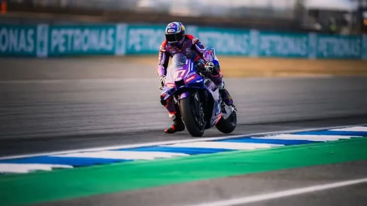 Toprak Razgatlioglu Tetap Puasa saat Debut Perdananya di MotoGP? Toprak Razgatlioglu Tetap Puasa saat Debut Perdananya di MotoGP?