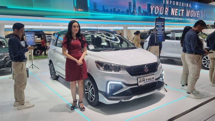 Suzuki Promo Aki Mobil Hybrid Diskon 25 Persen di IIMS 2025 Suzuki Promo Aki Mobil Hybrid Diskon 25 Persen di IIMS 2025