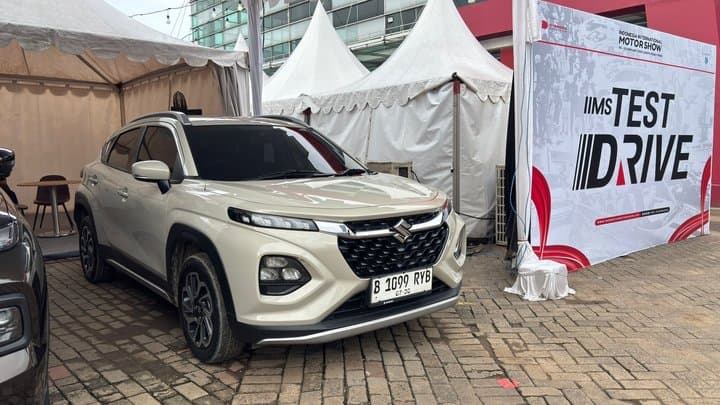 Jajal Suzuki Fronx GX di IIMS 2026, Tanpa ADAS Masih <em>Worth It</em>? Jajal Suzuki Fronx GX di IIMS 2026, Tanpa ADAS Masih <em>Worth It</em>?