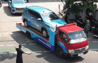 Innova Zenix Hybrid Jadi Armada Baru Bluebird, Makin Keren dan Irit! Innova Zenix Hybrid Jadi Armada Baru Bluebird, Makin Keren dan Irit!