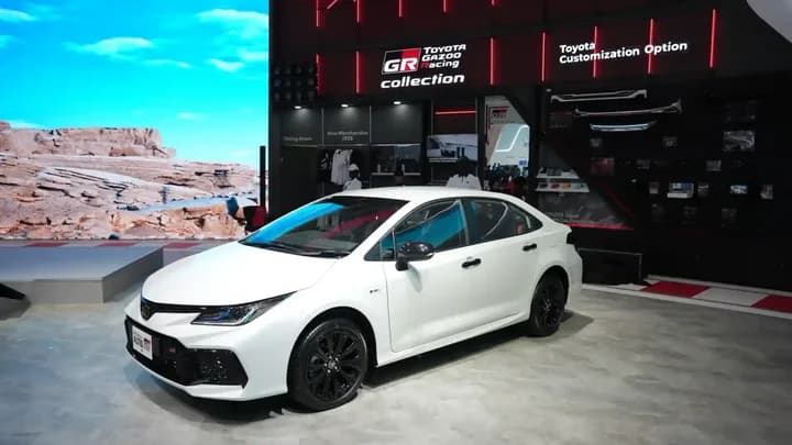 GIIAS 2025: Toyota Hadirkan Corolla Altis GR Sport Hybrid GIIAS 2025: Toyota Hadirkan Corolla Altis GR Sport Hybrid
