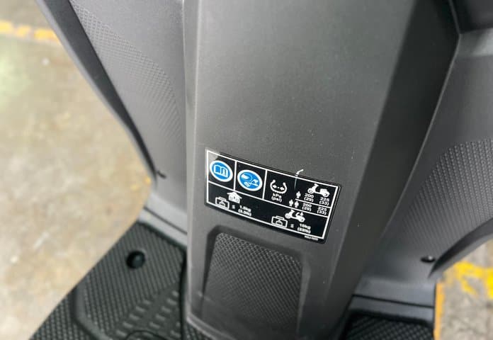 Apa Sih Arti dari Label Stiker yang Nempel di Motor Honda? Apa Sih Arti dari Label Stiker yang Nempel di Motor Honda?