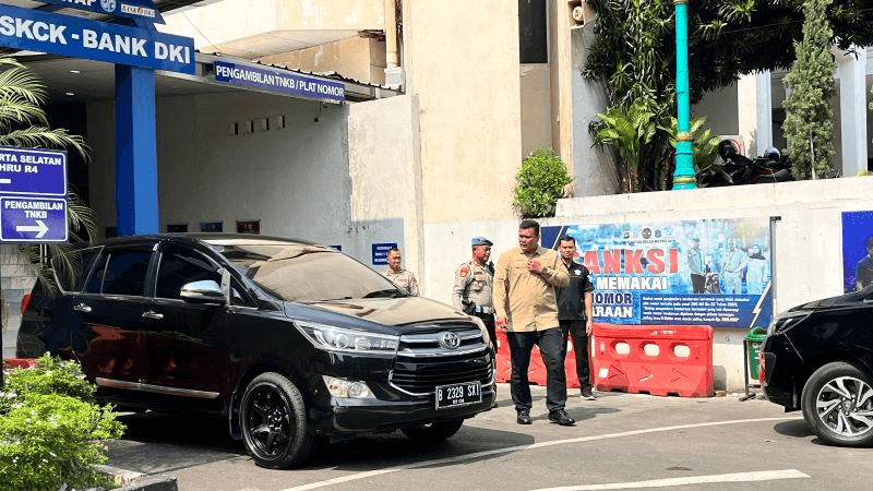 Innova Jokowi Sempat Diduga Nunggak Pajak, Kini Sudah Lunas Innova Jokowi Sempat Diduga Nunggak Pajak, Kini Sudah Lunas