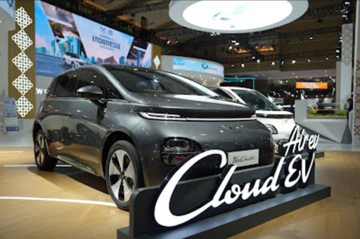 Wuling New Cloud EV Versi Murah Meluncur di IIMS 2025, Berapa Harganya? Wuling New Cloud EV Versi Murah Meluncur di IIMS 2025, Berapa Harganya?