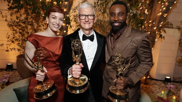 Apple TV+ dan HBO Max Panen Piala Emmy Awards, Siapa Terbanyak? Apple TV+ dan HBO Max Panen Piala Emmy Awards, Siapa Terbanyak?