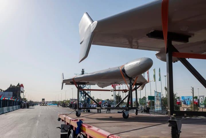 100 Drone Canggih Iran Serang Balik Israel, Ada Shahed-136 100 Drone Canggih Iran Serang Balik Israel, Ada Shahed-136