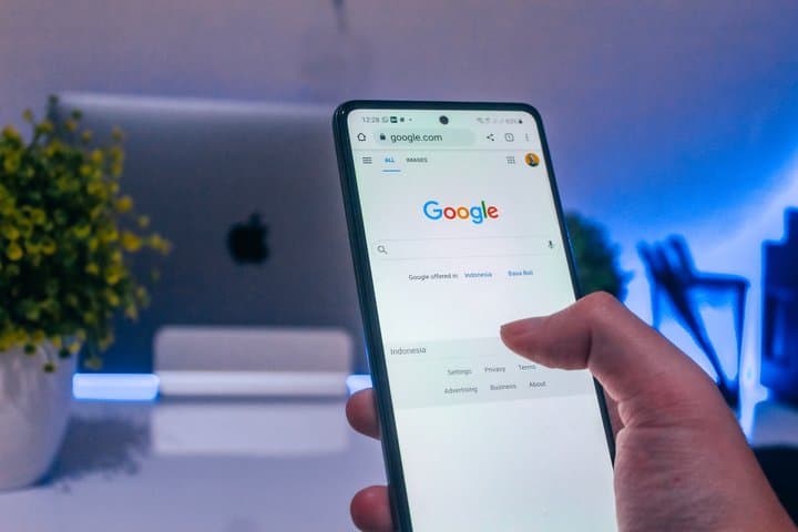 Panduan Lengkap Browsing Aman di Era Ancaman Siber Panduan Lengkap Browsing Aman di Era Ancaman Siber