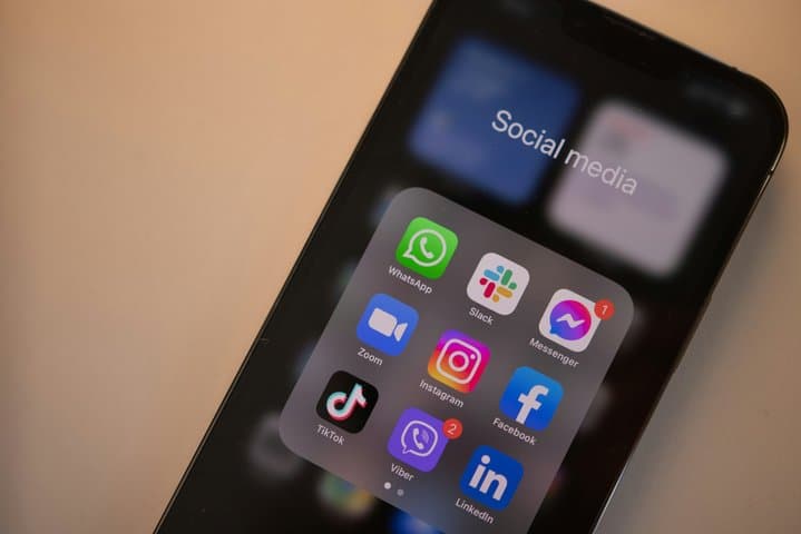 Enam Bulan PP Tunas, 30 Juta Akun Anak Ditindak Meta hingga TikTok
Enam Bulan PP Tunas, 30 Juta Akun Anak Ditindak Meta hingga TikTok