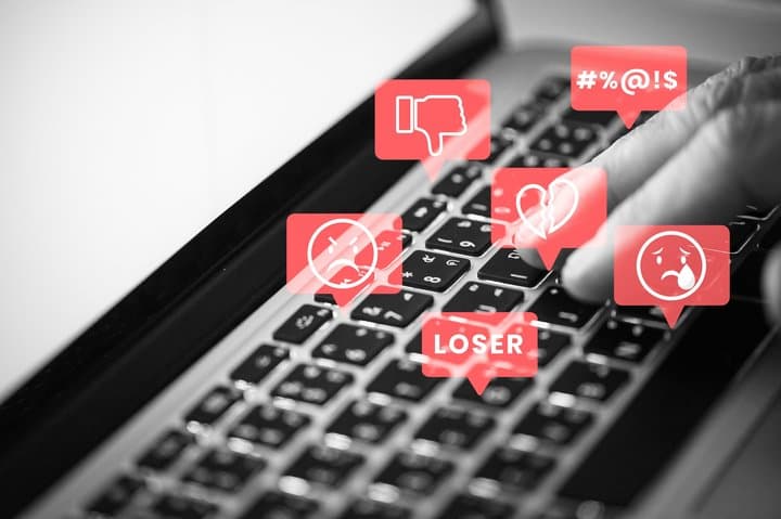 Doxing hingga Stalking, 45% User Internet Alami Kekerasan Digital Doxing hingga Stalking, 45% User Internet Alami Kekerasan Digital
