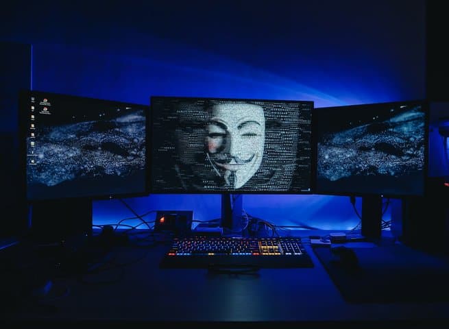 Deepfake AI Semakin Parah, Bikin Rugi Warga RI hingga Rp700 M
Deepfake AI Semakin Parah, Bikin Rugi Warga RI hingga Rp700 M