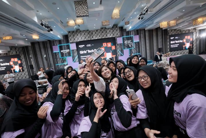Cuma 15 Persen Perempuan di Sektor AI, Menkomdigi Dorong Peran Ekstra Cuma 15 Persen Perempuan di Sektor AI, Menkomdigi Dorong Peran Ekstra