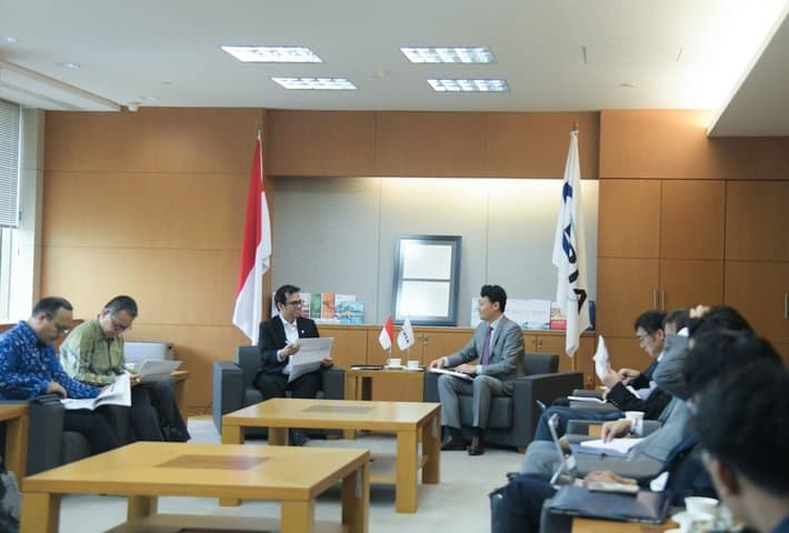 Komdigi Gandeng Universitas Tokyo untuk Kembangkan Kurikulum AI Komdigi Gandeng Universitas Tokyo untuk Kembangkan Kurikulum AI