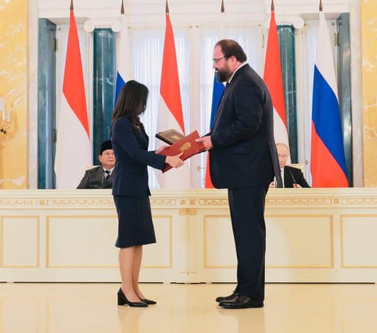 Indonesia dan Rusia Perkuat Kerjasama, dari 5G hingga Keamanan Siber
Indonesia dan Rusia Perkuat Kerjasama, dari 5G hingga Keamanan Siber