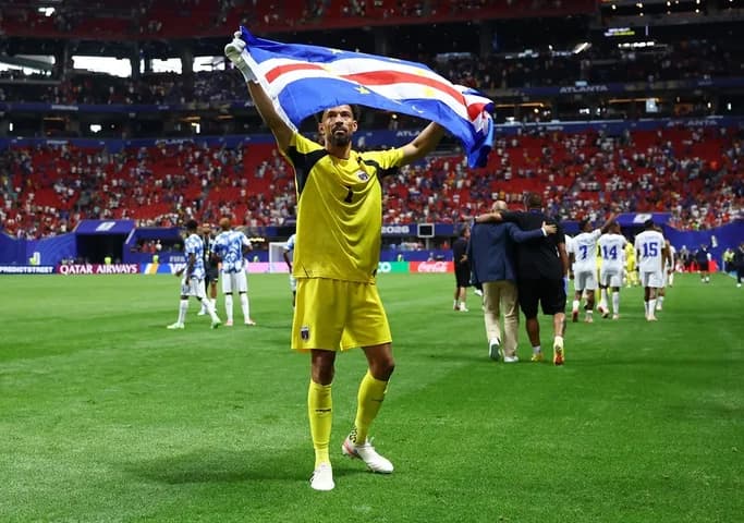 Kemahiran Kiper Cape Verde, Bikin Follower Instagramnya Tembus 20 Juta Kemahiran Kiper Cape Verde, Bikin Follower Instagramnya Tembus 20 Juta