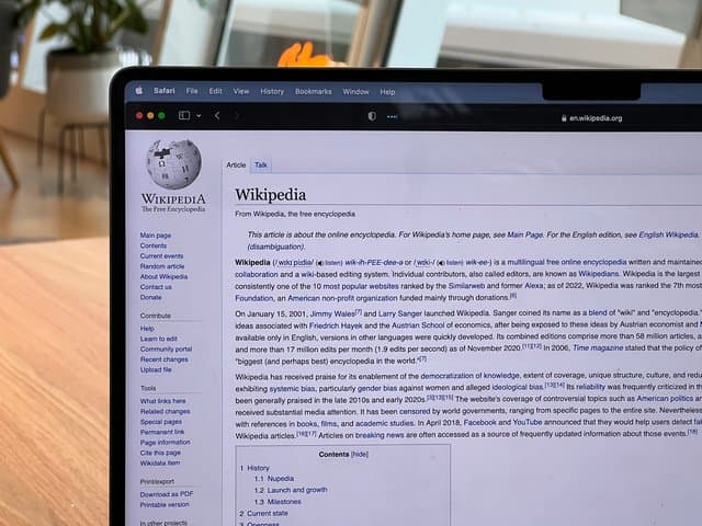 Wikipedia Mau Diblokir di RI: Nasibnya Ditentukan Hari ini
Wikipedia Mau Diblokir di RI: Nasibnya Ditentukan Hari ini