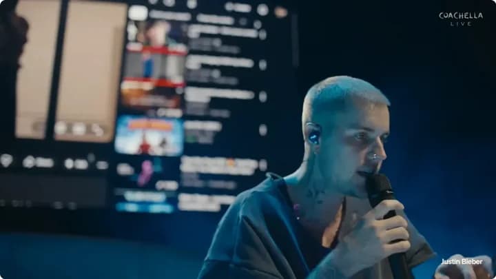 Justin Bieber ‘YouTube-an’ di Coachella Jadi Sorotan: Untung Premium
Justin Bieber ‘YouTube-an’ di Coachella Jadi Sorotan: Untung Premium