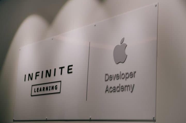 Apple Akan Resmikan Developer Academy ke-5 di Jakarta pada 2026
Apple Akan Resmikan Developer Academy ke-5 di Jakarta pada 2026