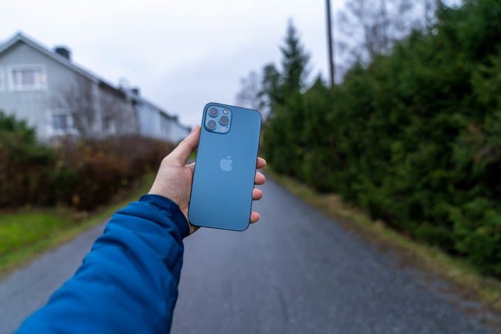 Update Harga iPhone 12 Pro Max Terbaru Mei 2025 di Indonesia Update Harga iPhone 12 Pro Max Terbaru Mei 2025 di Indonesia