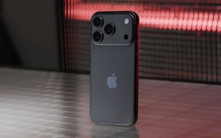 iPhone 18 Pro Dikeluhkan Nge-hang, Face ID Error sampai Bodi Panas iPhone 18 Pro Dikeluhkan Nge-hang, Face ID Error sampai Bodi Panas