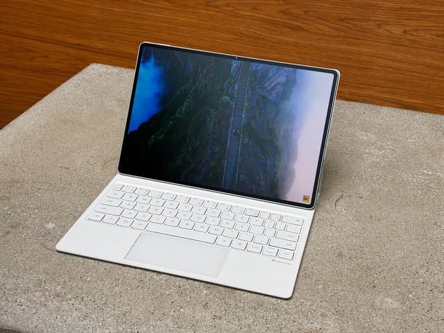 Kerja Pakai Aplikasi Google Favorit di HUAWEI MatePad Pro 12.2
Kerja Pakai Aplikasi Google Favorit di HUAWEI MatePad Pro 12.2
