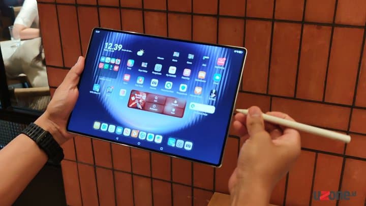 Hands-on Huawei MatePad Pro Max: Harga Rp26 Juta, AI-nya Bikin Heran
Hands-on Huawei MatePad Pro Max: Harga Rp26 Juta, AI-nya Bikin Heran