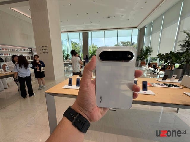 Melihat Huawei Pura X View, Tampang HP Lipat tapi Tak Bisa Dilipat
Melihat Huawei Pura X View, Tampang HP Lipat tapi Tak Bisa Dilipat