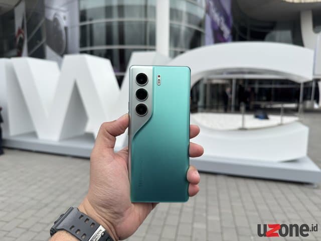 Tecno Rilis CAMON 40, Ponsel dengan AI Powerful yang Gak Harus Mahal Tecno Rilis CAMON 40, Ponsel dengan AI Powerful yang Gak Harus Mahal