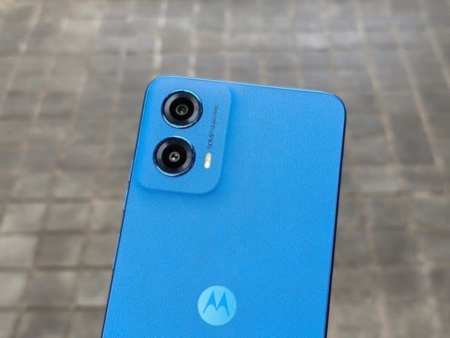 Akankah Razr dan Edge Masuk Indonesia, Motorola? Akankah Razr dan Edge Masuk Indonesia, Motorola?