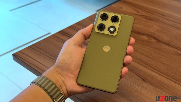 Kesan Pertama Jajal Motorola Signature: Tipis, Spek 'Rata Kanan' Kesan Pertama Jajal Motorola Signature: Tipis, Spek 'Rata Kanan'