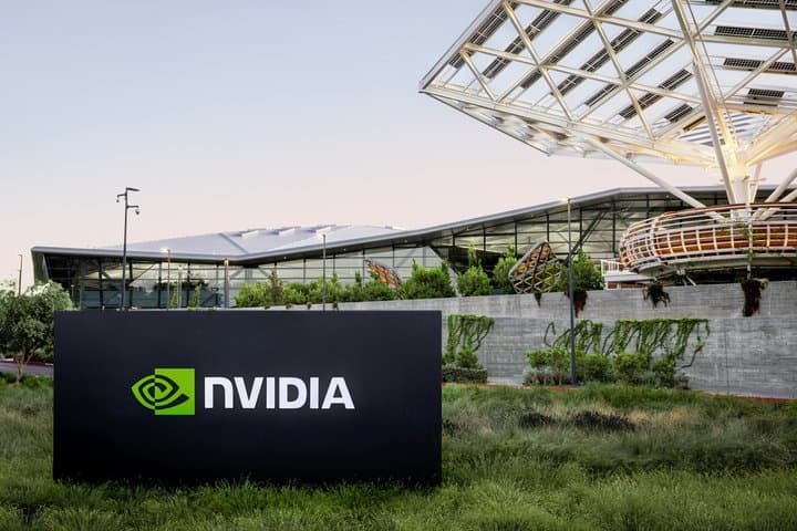 Nvidia Dapat Lampu Hijau Jualan di China, Trump Minta ‘Jatah’ Segini Nvidia Dapat Lampu Hijau Jualan di China, Trump Minta ‘Jatah’ Segini