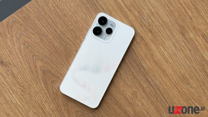 Review Oppo Reno15 5G: Ternyata Lebih Menggoda dari Versi Pro Max Review Oppo Reno15 5G: Ternyata Lebih Menggoda dari Versi Pro Max