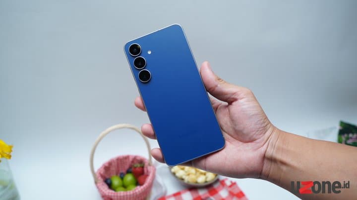 Galaxy S25 FE, Partner untuk Kuasai Bahasa Inggris Galaxy S25 FE, Partner untuk Kuasai Bahasa Inggris