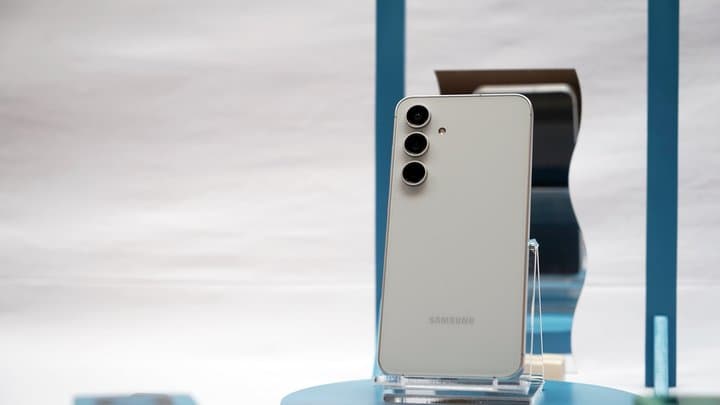 Samsung Galaxy S25 FE Debut 19 September, Harga Rp11 Jutaan? Samsung Galaxy S25 FE Debut 19 September, Harga Rp11 Jutaan?