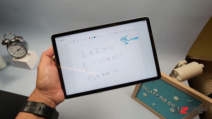Gak <em>Mudeng</em> Matematika? Galaxy Tab S10 FE Bisa Bantuin, Nih!
Gak <em>Mudeng</em> Matematika? Galaxy Tab S10 FE Bisa Bantuin, Nih!