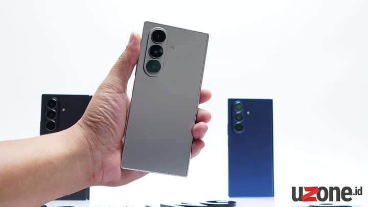 AI Galaxy Z Fold7 Lebih Pintar dari iPhone 16? Ini Faktanya AI Galaxy Z Fold7 Lebih Pintar dari iPhone 16? Ini Faktanya