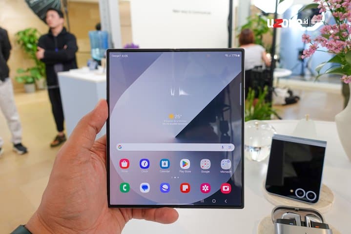 Samsung Konsisten Memimpin Pasar Ponsel Lipat Selama Satu Dekade Samsung Konsisten Memimpin Pasar Ponsel Lipat Selama Satu Dekade