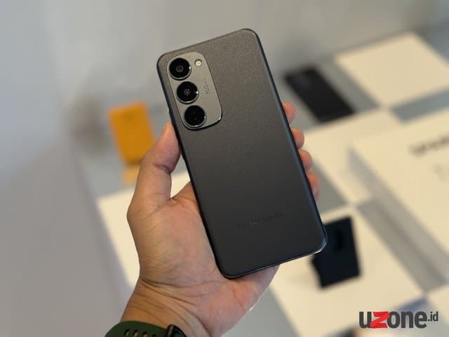 Layar Lengkung & Bodi Tipis, Tecno Spark 40 Pro+ Cuma Rp2 Jutaan
Layar Lengkung & Bodi Tipis, Tecno Spark 40 Pro+ Cuma Rp2 Jutaan