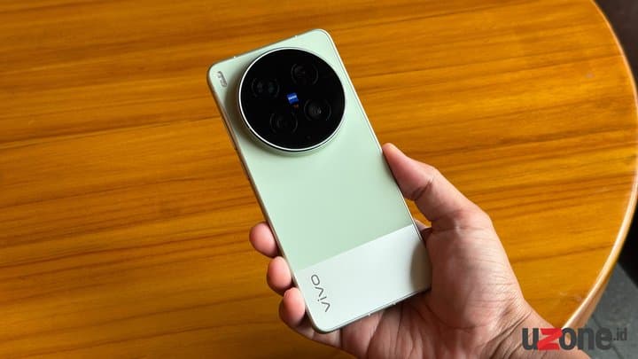 Tren 'Pro Max' Berlanjut, Kini Vivo X500 Pro Max yang Baru Lolos TKDN
Tren 'Pro Max' Berlanjut, Kini Vivo X500 Pro Max yang Baru Lolos TKDN