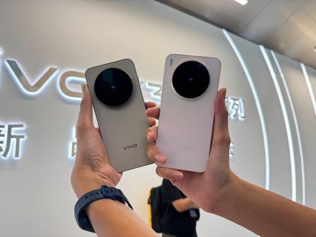 FOTO: Warna-warni Vivo X300 Series, Warna Pink hingga Coklat Latte
FOTO: Warna-warni Vivo X300 Series, Warna Pink hingga Coklat Latte