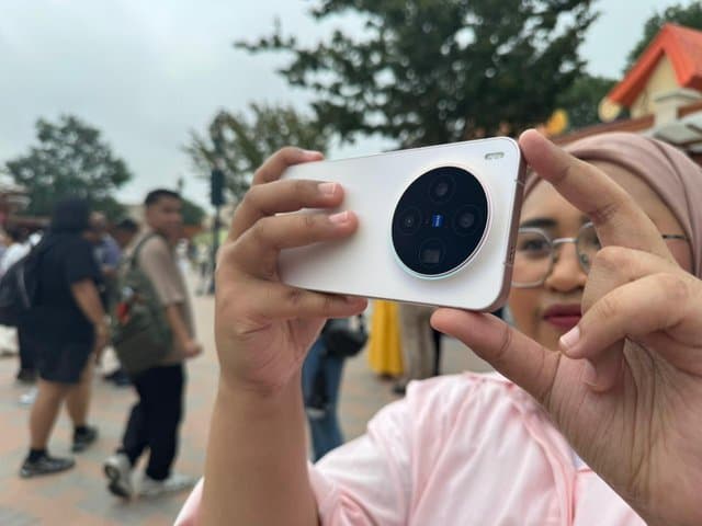 Parade Smartphone Flagship yang Masuk RI, dari Oppo sampai Samsung
Parade Smartphone Flagship yang Masuk RI, dari Oppo sampai Samsung