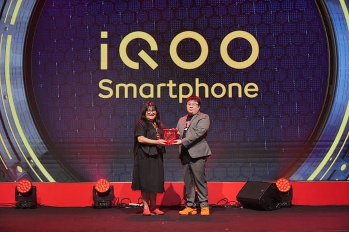 iQOO 'Gandengan' Baru Bigetron Esports, Resmi Jadi Sponsor Utama iQOO 'Gandengan' Baru Bigetron Esports, Resmi Jadi Sponsor Utama