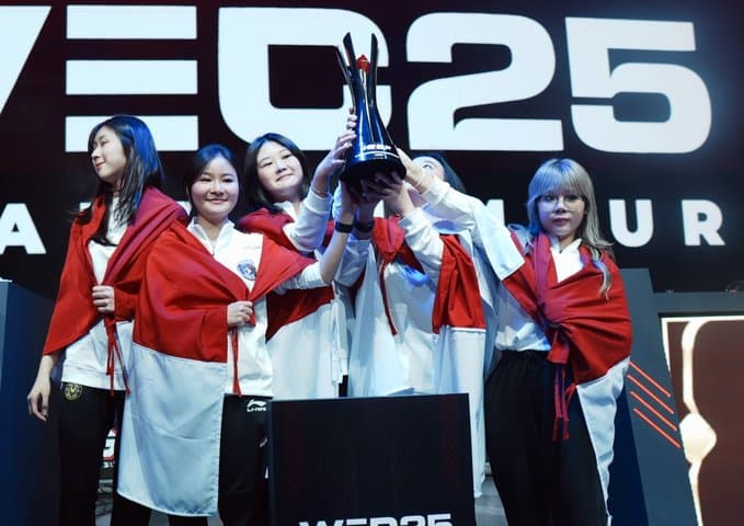 Juara Dunia Lagi! Timnas Mobile Legends Women Dominan di IESF 2025 Juara Dunia Lagi! Timnas Mobile Legends Women Dominan di IESF 2025