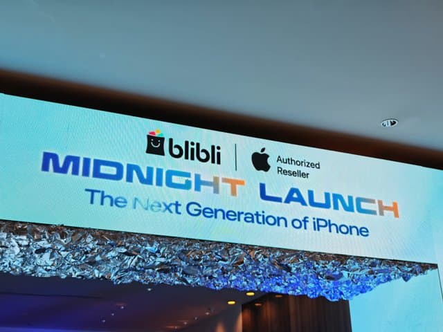 Ratusan Orang Rela Begadang di Midnight Launch iPhone 17 oleh Blibli Ratusan Orang Rela Begadang di Midnight Launch iPhone 17 oleh Blibli
